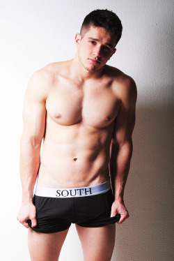 male-affection:  hottest guys here