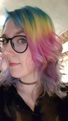 snoogle:Got to get my hair done as part of demo for the Pulpriot European tour💕💕 So in some turn of events I ended up with the pan flag on my head (and basically a full on rainbow)