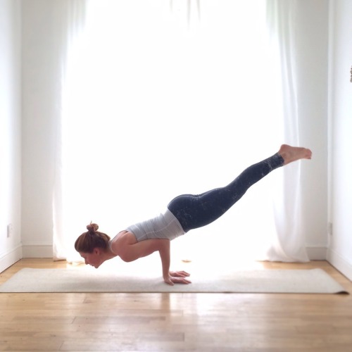 tammyrara:  Peacock pose 