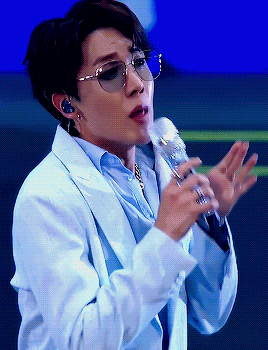 outrobluesides:57/100 days of jung hoseok (cr.)