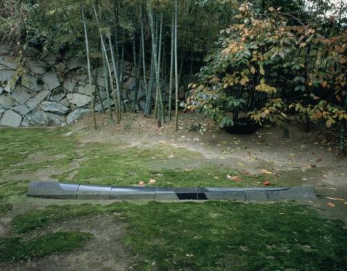 Isamu Noguchi, Ground Wind # 1, 1968,  African and Swedish granite, as installed by Noguchi beh