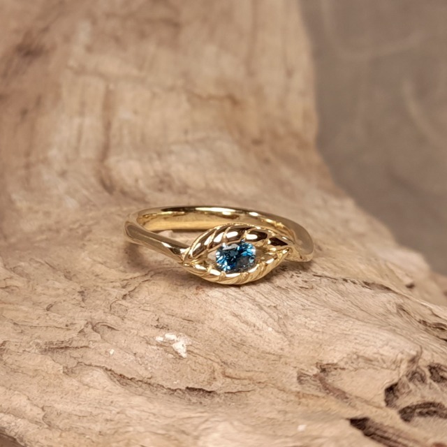 ring gelbgold blauer diamant ring