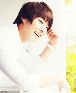 mswyrr:  requested by malariamonsters: yoon shi yoon + yellow 