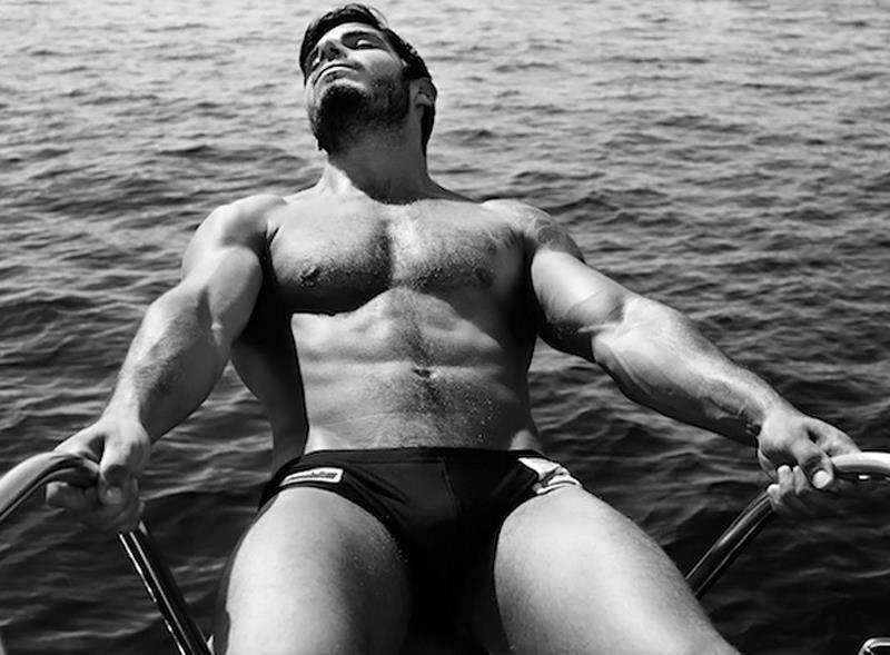 ultimate-men:  FOLLOW ULTIMATE MEN! http://ultimate-men.tumblr.com Twitter @TheUltimateMen