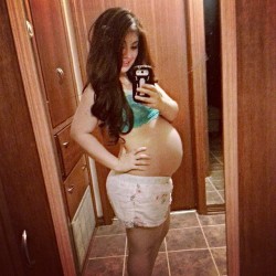 selfshotpreggo:  hope you enjoy - jack 