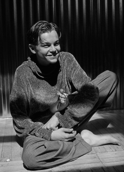 leonardodicaprio-rus:    Unpublished portraits of Leonardo DiCaprio taken in 1993 in Los Angeles.    