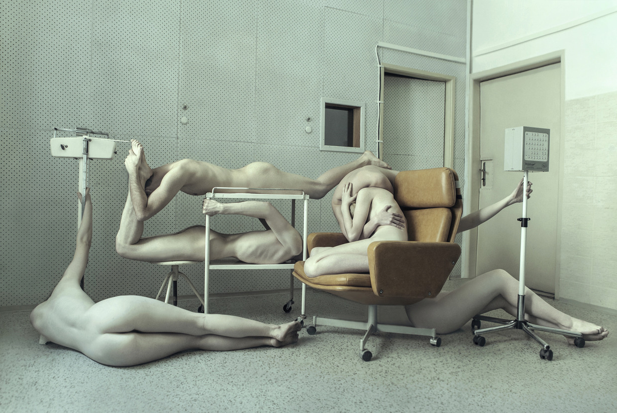devidsketchbook:  EVELYN BENCICOVA PHOTOGRAPHY Photography and art direction: Evelyn