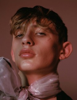 justdropithere:  Oscar Butterwick by Greta