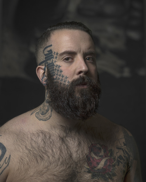 yeahhbitchscience:  huffpostarts:  Striking photos of inked individuals who proudly don face tatoos  Wooo. The 2nd guy here is Scottish :) lives in my city. 