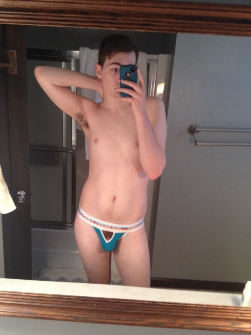 andrewchristian:  WINTER CLEARANCE + 20% OFFSHOP NOW!»> http://www.andrewchristian.com/index.php/sales.html