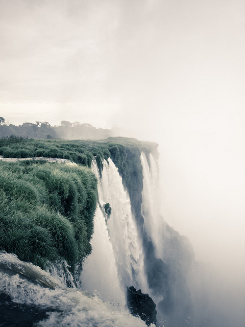 upclosefromafar:  rosesinaglass:  Iguazú by dataichi on Flickr.  ~My Hidden Nirvana~