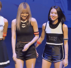Help Me...i'm Seriously Starting To Ship MoChaeng...that's What I Mean...