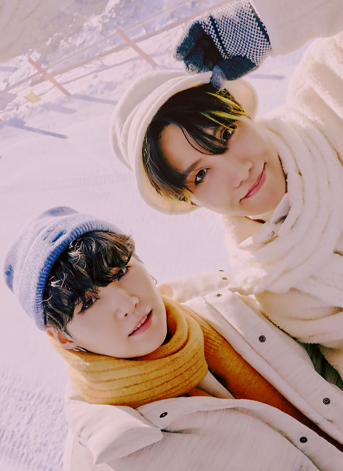 mimibtsghost: BTS LOOKING CUTE &amp; COZY IN THE 2021 WINTER PACKAGE PREVIEW CUTS!+ JK Vs HIS HYUNGS