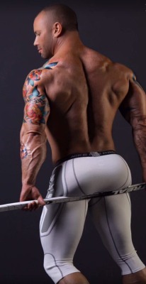 musluvr:  @musclehank 