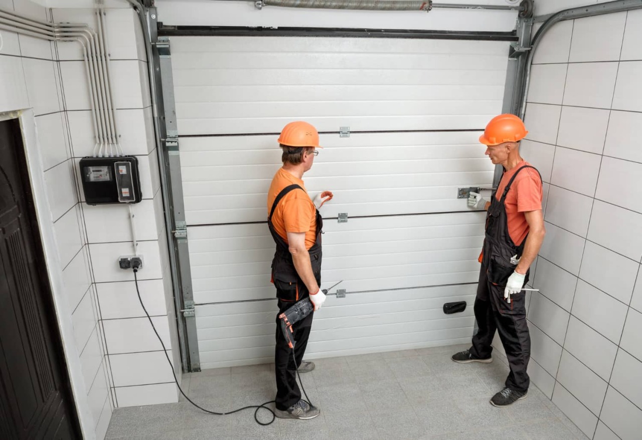 Choosing the Right Garage Door Size for Your New Home