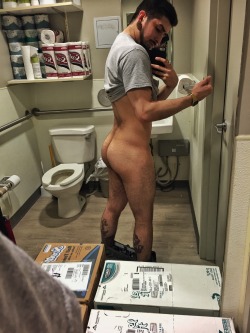 mattlokes:  Seriously need to go back to the gym!😩 Nudes in the restroom tho..