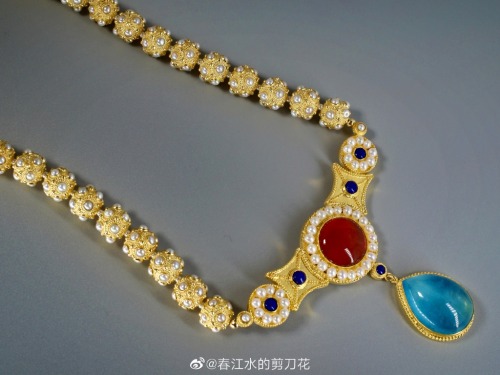 handmade jewellery for chinese hanfu by 春江水的剪刀花