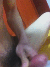 batvisto:  Korean six pack guy taking vid for girlfriend 2 