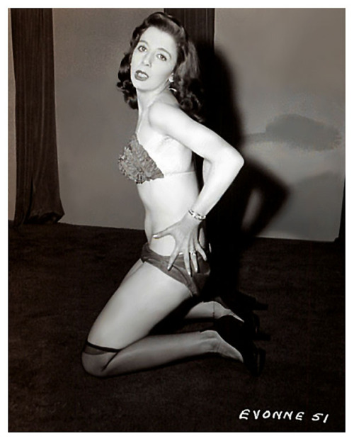 Sex Evonne    From a 50’s-era photo series pictures