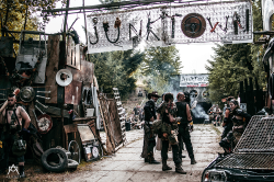 the-punk-prophet:  necro-nymph:  nodoesntmeanconvinceme:  krushak-dagra:  Junktown 2015 (photos by Agience Photography)  I wanna go   the-punk-prophet  Holy crap I’m gonna go live there