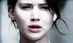 fourfinick:make me choose | star-shyne-brite asked Tris or Katniss