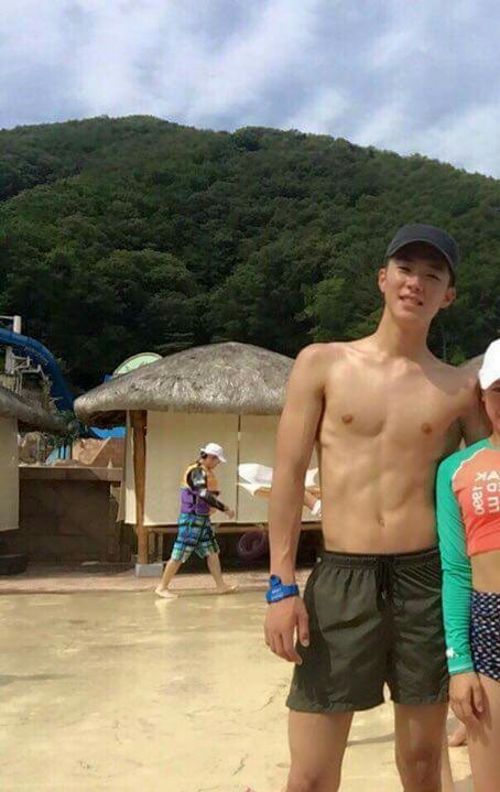 dkfnoenwz: teengaykorea:  다 벗겨버리고싶다  내스타일.. 설빙남ㅠ
