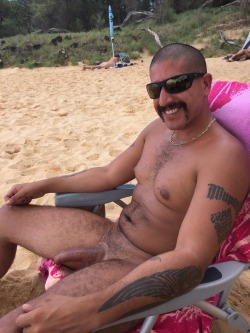 sebastianrio:  There. Naked at the beach