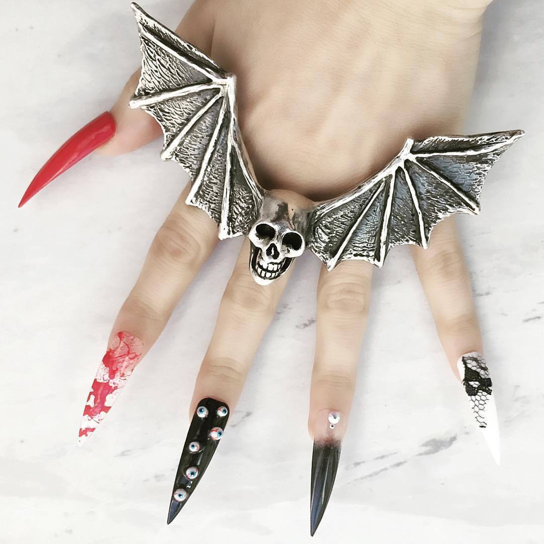 socialpsychopathblr:  Heart of Bone
