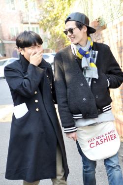 koreanmodel:  Streetstyle: Push Button designer, Park Seunggeun and Kim Wonjung shot by Choi Seungjum 