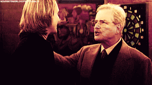 seriouslyamerica:  Tumblr talks a lot about how much we’re like the cast of Friends,