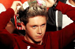 tyleroakley:  kisseslikequeen-deactivated2016: fairy princess niall x  Y’all are