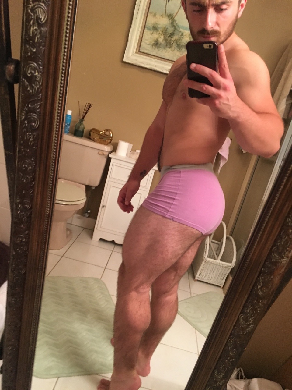 cyb3rharpie:I’ve been making some leg gainzzz 