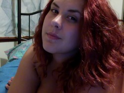 toxicwaxrainbows:  new webcam means HD no make up shots.  Beauty