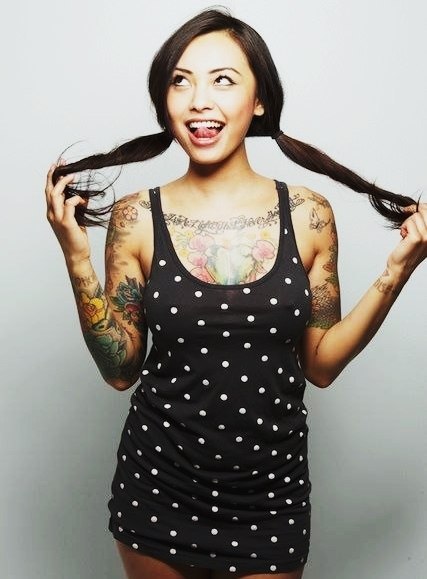 rowshark:  Levy Tran