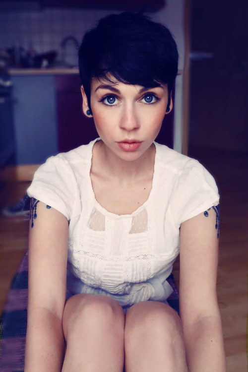 noralovely:  me. Nora Lovely. (instagram: noralovely) 