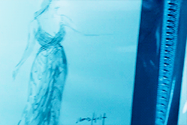 cheryltoni:get to know me meme: favorite films [5/15] The Devil Wears Prada (2006)Let me know when y