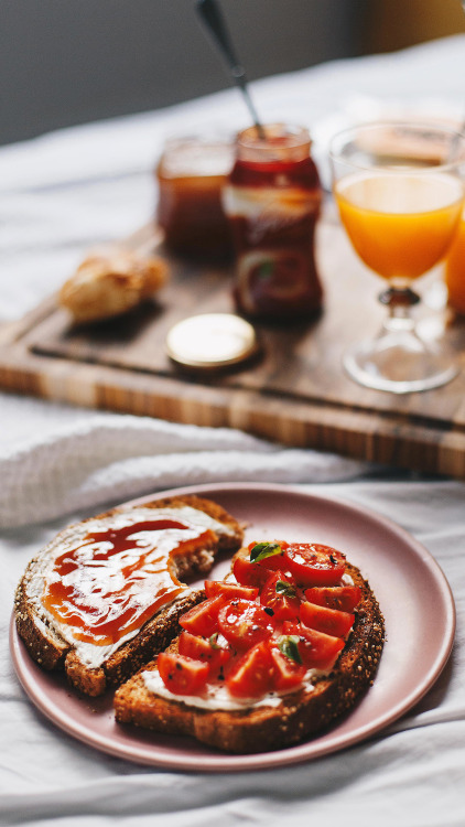 produção de foto para a geleia Queensberry
(café da manhã)
direção de arte e produção de objetos: Dani Neves
foodstyling e produção de comida: Marcela Oliveira
dezembro,
2019