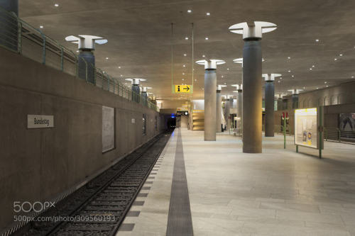 Bundestag (Berlin U-Bahn) by depecheyuri
