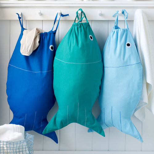 thelosersshoppingguide: Sea Swimmer Laundry Bags