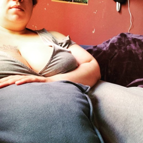 I deserve to be fucked in this dress #greydress #cleavage #coldshoulderdress #piercings #nipplepiercings #tattoos #sexworkisrealwork #comeplaywithme #bbw #bbwgirls #casual