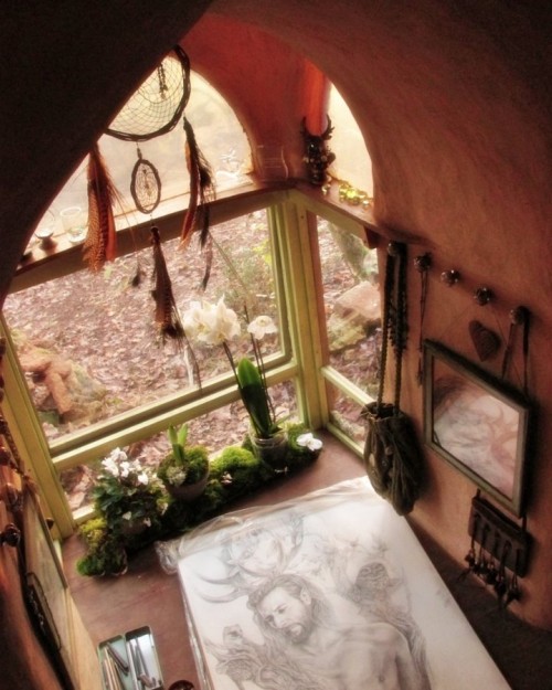 voiceofnature: The dreamy cob house of artist and authorKatherine Wyvern 