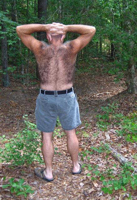 hairybackstuds:Hairy guy webcams: bit.ly/2cLQ2Qn