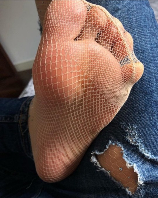 Porn photo nylons-jeans:    Oh yes ❤️❤️❤️👣✊🏻💦