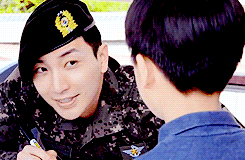specialteuk:   parkjunng:    Teukie with the kids    Omg… NO IT’S FREAKING TOO