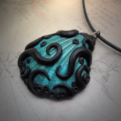 cthulhu-jewellery:  My new Tentacled Shell necklaceAvailable to buy: http://www.cthulhujewellery.com