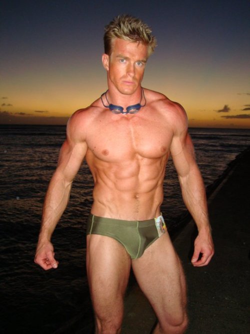 swimwearman:  www.swimwearman.tumblr.com
