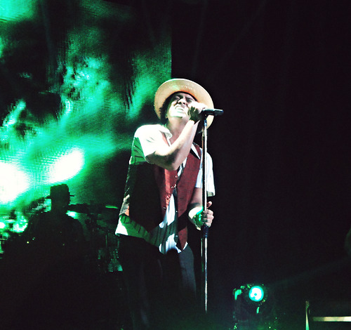 bruno mars♥ | More Cute, Cool, Funny, Gorgeous, Awesome Blogs on worldofweirds.tumblr.