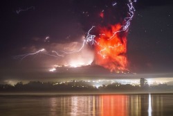 buzzfeednews:  Insane view of the Calbuco volcano during Wednesday’s eruption, as volcanic lightning strikes and lava spews into the air, in southern Chile.