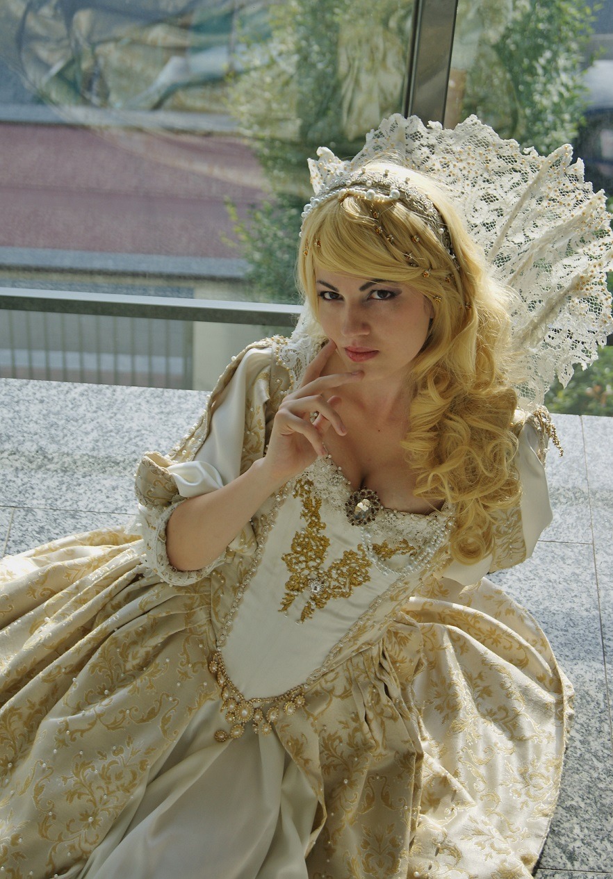 The Cosplay Tutorial Blog — Ramisè as Milady De Winter from The