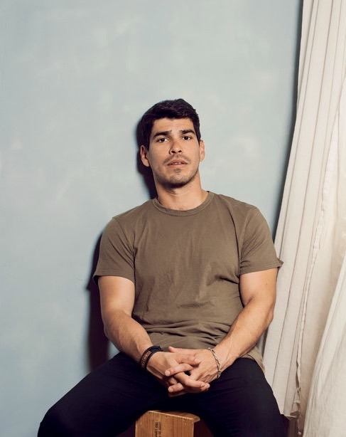 summers-in-sunnydale:Raúl Castillo, Star of ‘Looking,’ Settles In to His New